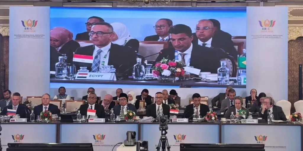 وزير الصناعة يشارك في اجتماع وزراء صناعة دول تجمع البريكس المنعقد بمدينة جايبور الهندية