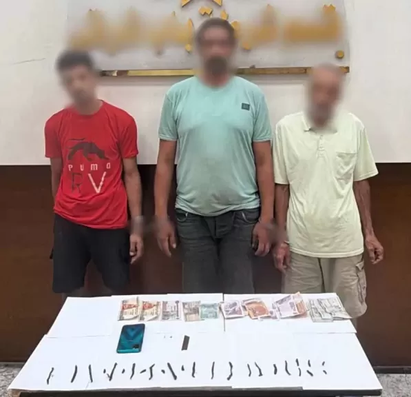 خط أحمر