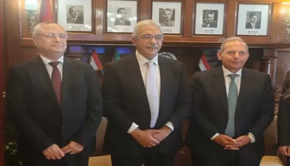 خط أحمر