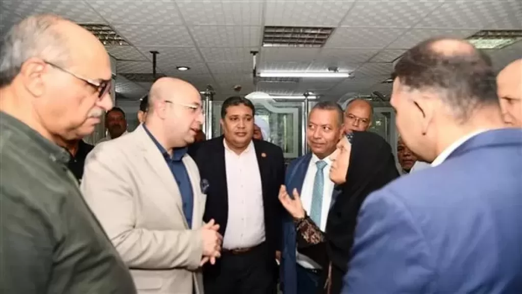 خط أحمر