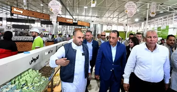 خلال جولته اليوم بمحافظة مطروح.. رئيس الوزراء يتفقد معصرة زيتون ”فيرجينيا” المطورة