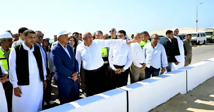 رئيس الوزراء يتابع أعمال تطوير الميناء الشرقي بمدينة مرسي مطروح