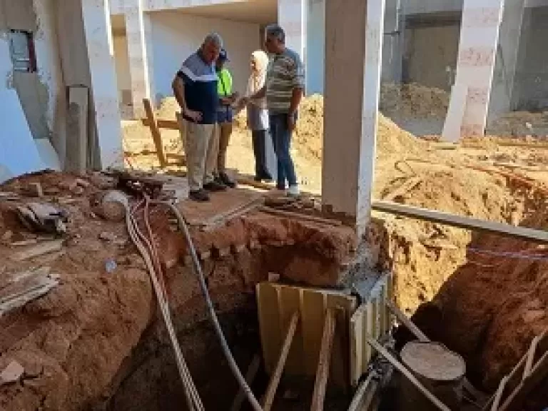 خط أحمر