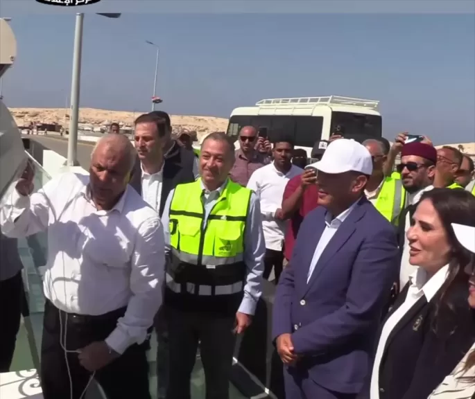 خط أحمر