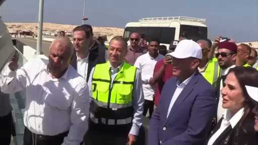 افتتاح كوبري روميل بعد تطويره بمحافظة مطروح.. فيديو