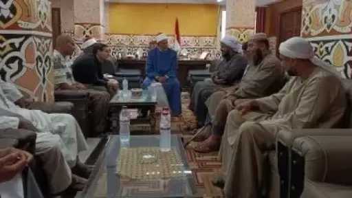 مدير أوقاف الإسماعيلية يلتقى ذوى الهمم ويستمع لمطالبهم