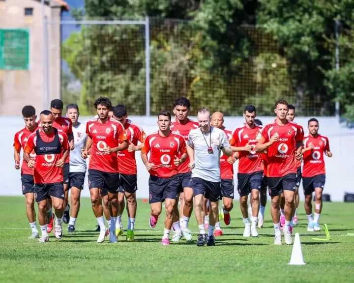 بيان رسمي.. الأهلي يقرر عدم مناقشة عروض احتراف لاعبيه