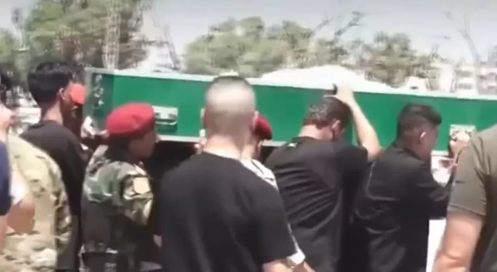 خط أحمر