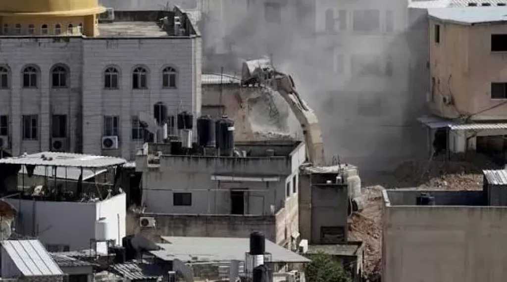 إسرائيل تشرد 3 عائلات فلسطينية بهدم بناية جنوب بيت لحم