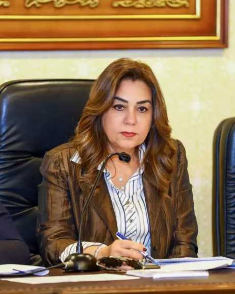 د.منال عوض: إزالة فورية لمخالفة بناء بعقارين بالغربية وإحالة العاملين بالإدارات الهندسية للتحقيق