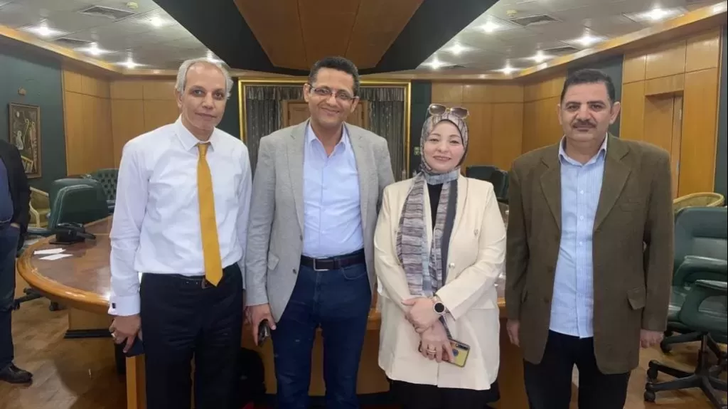 خط أحمر