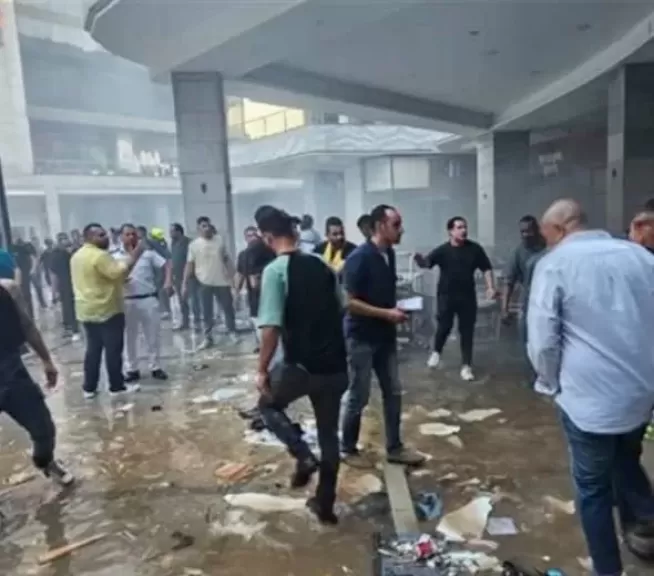 خط أحمر
