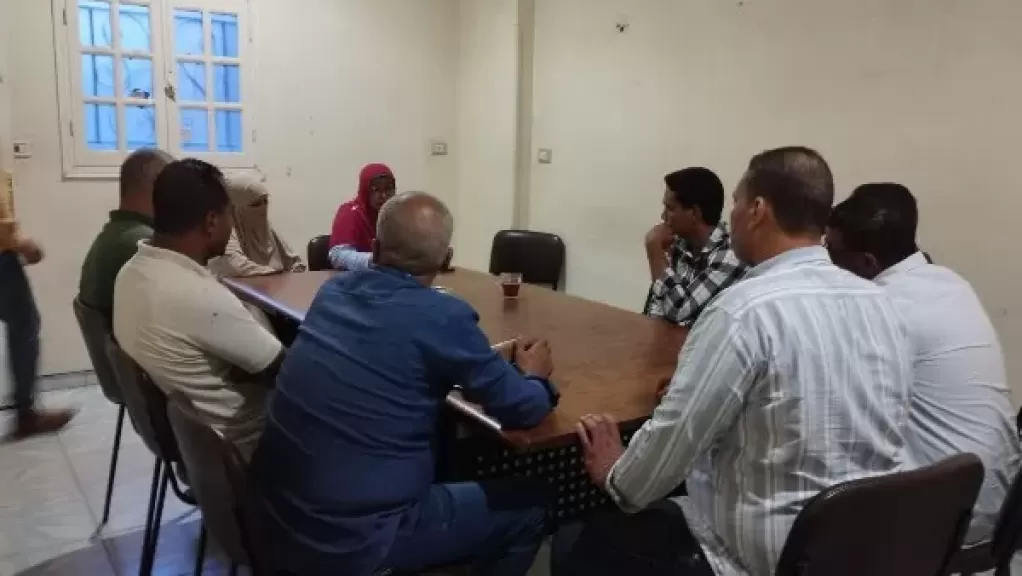خط أحمر