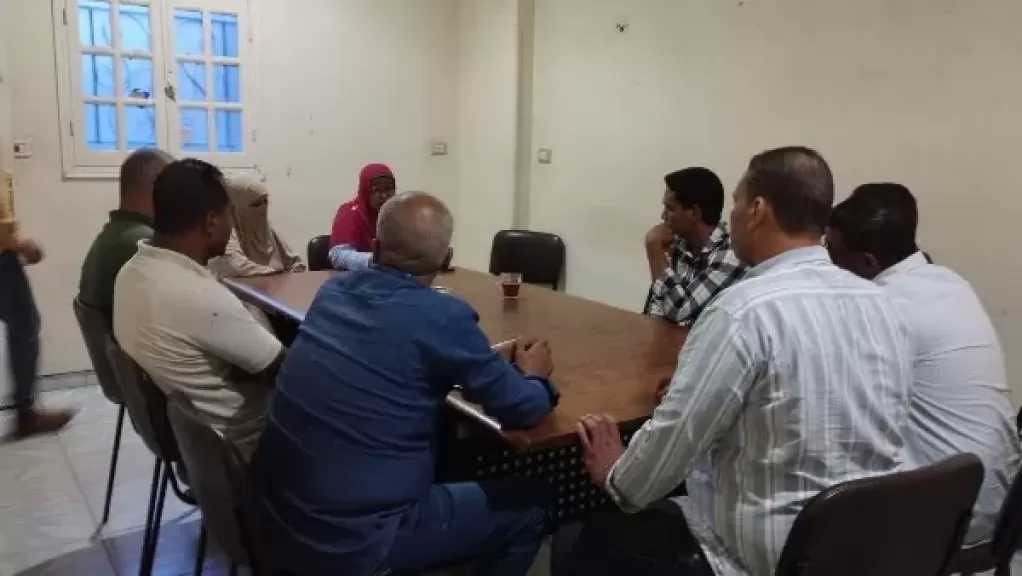 مديرية العمل بالأقصر تكثف حملاتها التفتيشية والتوعوية لتعزيز السلامة والصحة المهنية بالمنشآت