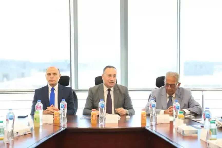 انعقاد الجلسة الإجرائية لمجلس أمناء جامعة طنطا الأهلية.. وعمرو موسى رئيسًا لمجلس الأمناء