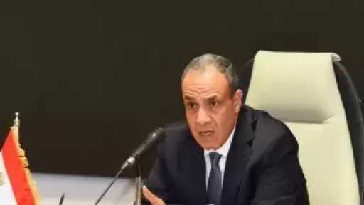 وزير الخارجية يتلقى اتصالاً هاتفياً من نظيره القبرصي