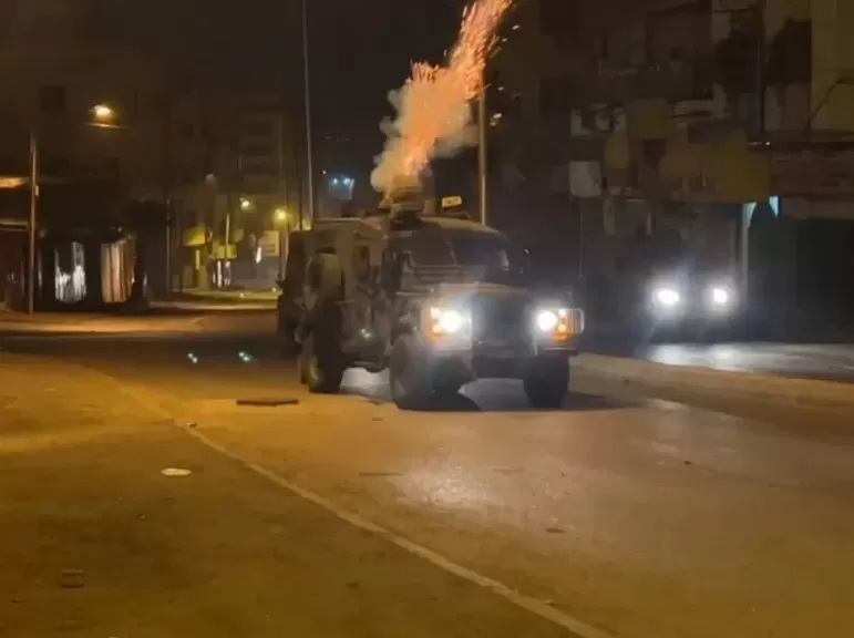 خط أحمر