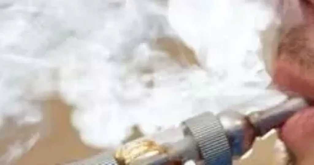 تدخين الفيب في الأماكن المغلقة.. كيف يضر بصحة المحيطين؟