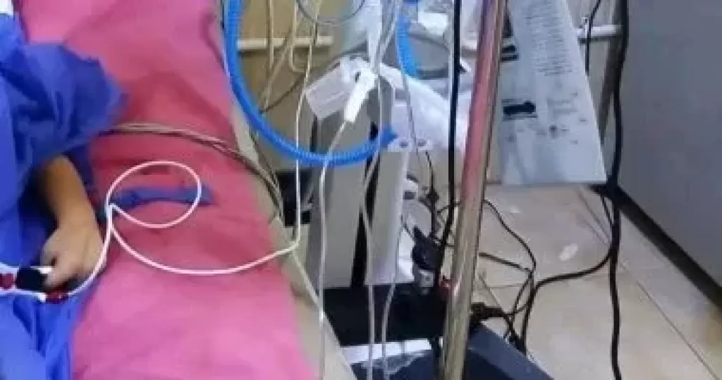 خط أحمر