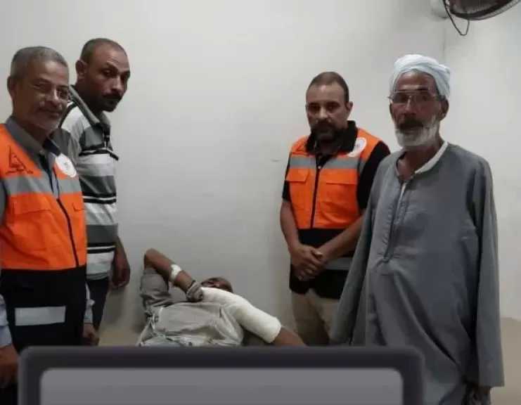 تضامن سوهاج تنجح في تحديد هوية مواطن وإعادته لأسرته بعد غياب 4 سنوات