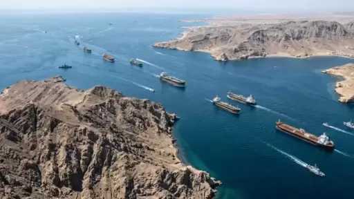 باحث في العلاقات الدولية: تصريح ترامب الأخير بشأن مضيق هرمز خطير للغاية
