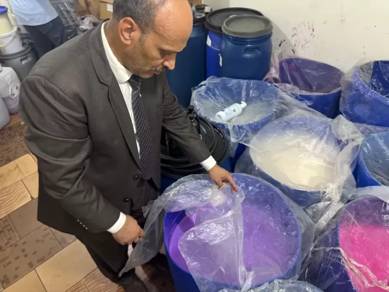 خط أحمر
