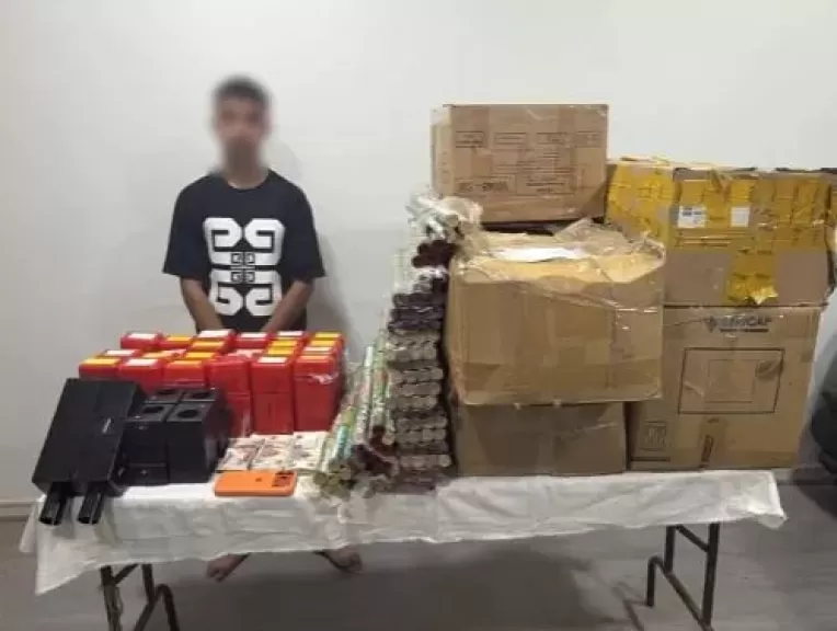 خط أحمر