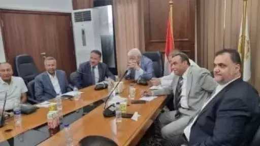 شعبة الأدوات الكهربائية تبحث التوسع في تصنيع لمبات الليد