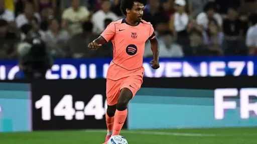 أديمي: برشلونة أفضل نادٍ في العالم