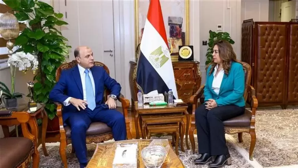 خط أحمر