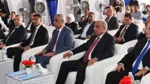 وزير الانتاج الحربي يشارك في وضع حجر أساس مشروع ”Sungrow power suez” لإنتاج أنظمة تخزين الطاقة