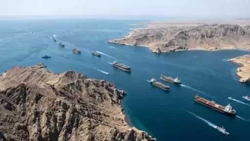 الحرب الإيرانية وتغير المناخ يدفعان تكاليف الشحن العالمية إلى مستويات قياسية