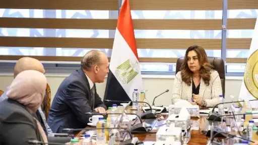 وزيرة التنمية المحلية والبيئة تتابع الموقف التنفيذي لمشروع تطهير مصرف كيتشنر بـ 87 مليون يورو
