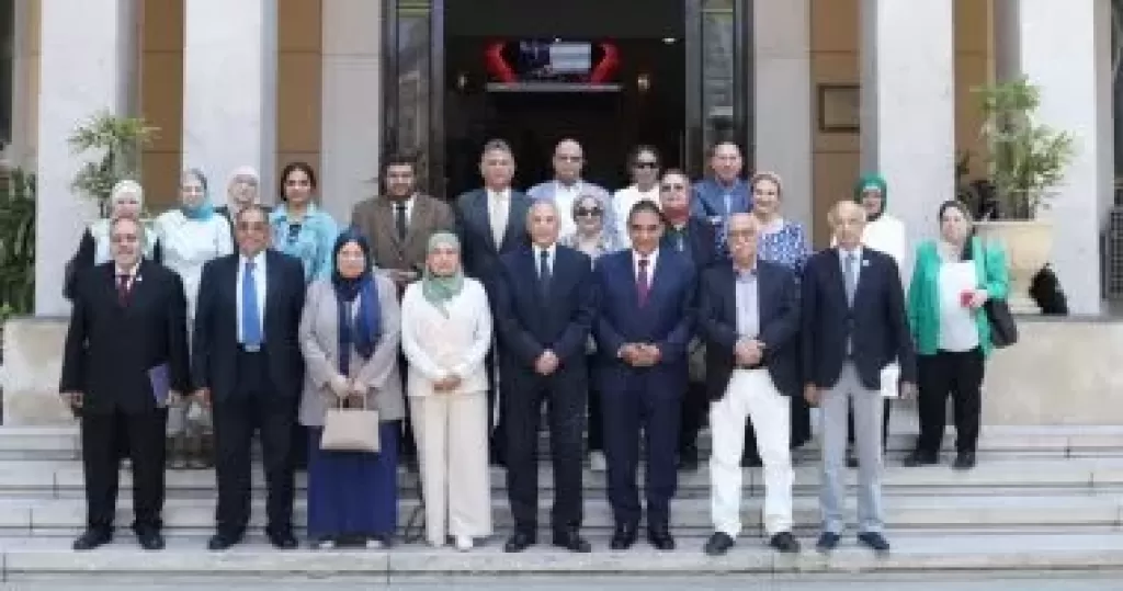 خط أحمر