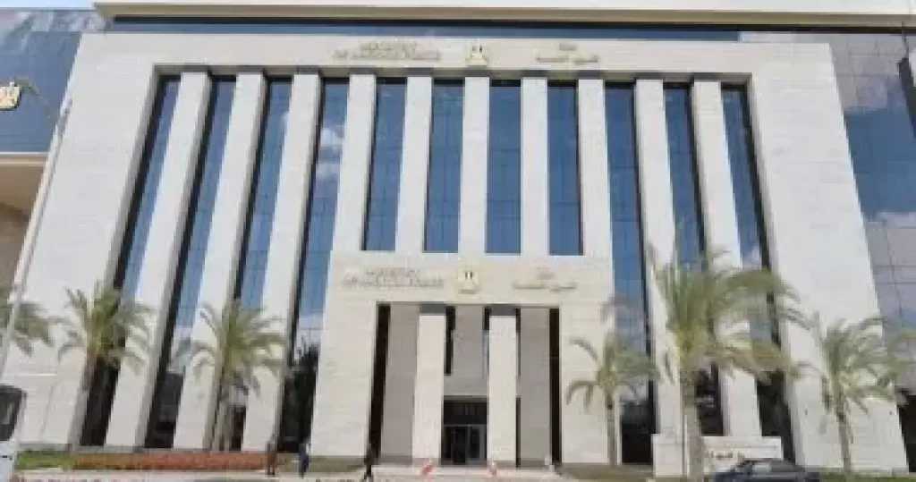 وزارة العمل تعلن عن 1140 وظيفة شاغرة بمرتبات تصل إلى 30 ألف جنيه