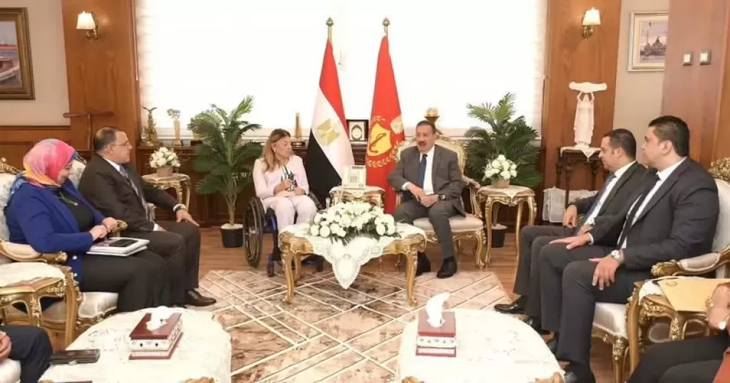 خط أحمر