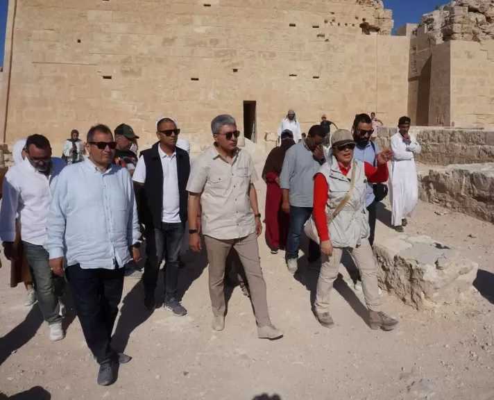 وزير السياحة والآثار يتفقد موقع تابوزيريس ماجنا الأثري ويتابع أعمال البعثة المصرية الدومينيكية