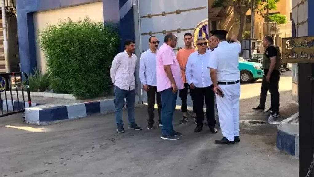 خط أحمر
