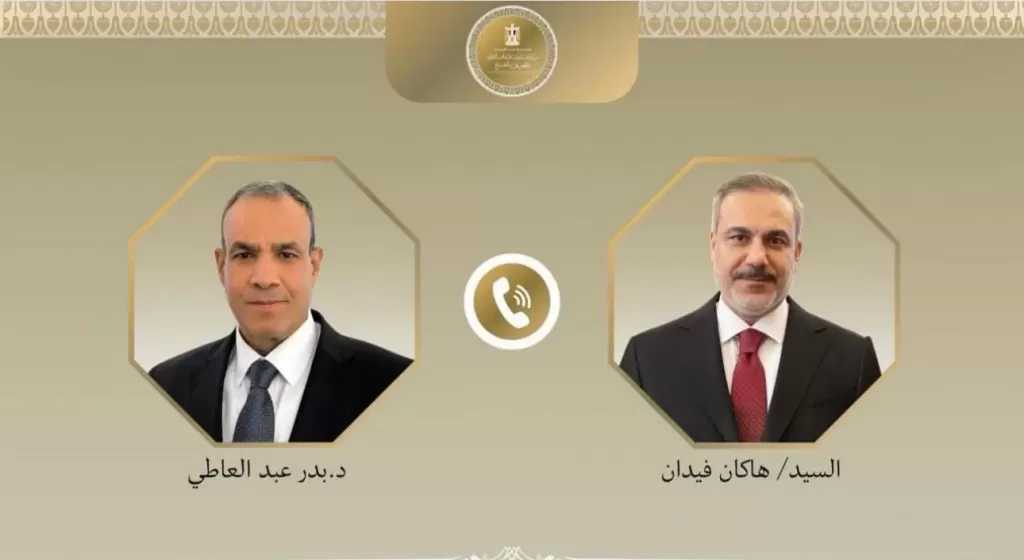 وزيرا خارجية مصر وتركيا يؤكدان أهمية تكثيف مساعي التهدئة وتعزيز الاستقرار الإقليمي