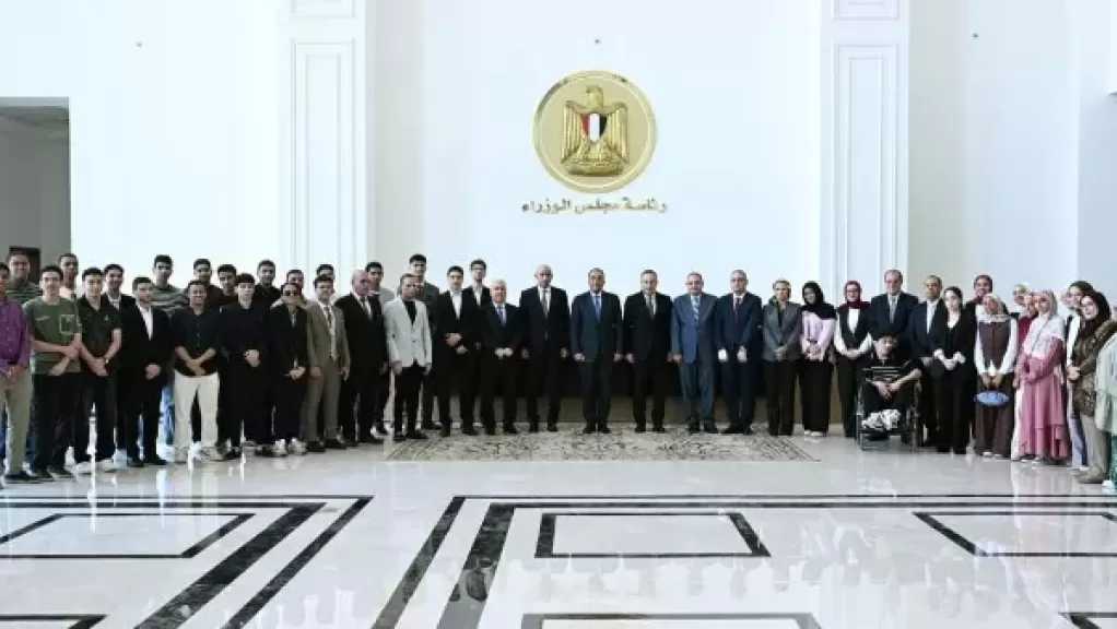 ”أنتم المستقبل”.. تفاصيل حوار رئيس الوزراء مع أوائل الثانوية العامة وتوجيهات رعاية الموهوبين