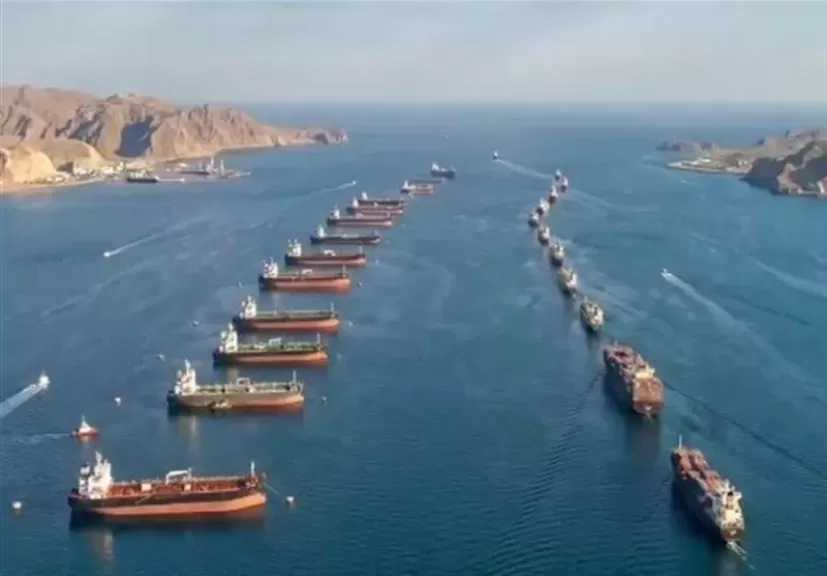 نيويورك بوست: قفزة 400% في حركة الملاحة بمضيق هرمز خلال أسبوعين .. وقبضة إيران على الممر تتراجع