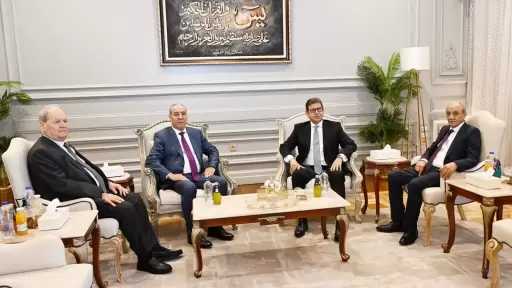 رئيس المخابرات العامة المصرية يلتقي وفد السلطة الفلسطينية لدعم جهود جمع الشمل الفلسطيني