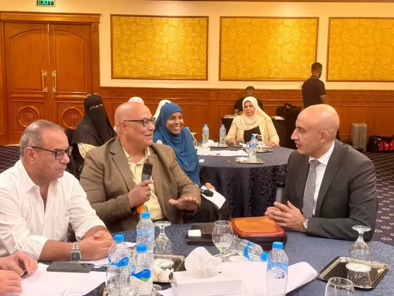 خط أحمر