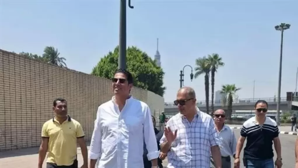 خط أحمر