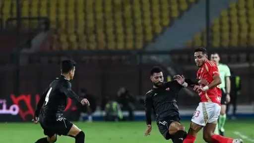 لعنة جديدة في الأهلي.. صداع مركز الظهير الأيسر يعصف برأس عموتة