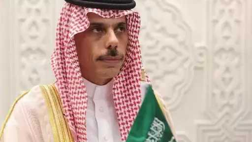 وزراء خارجية السعودية وقطر وتركيا يبحثون هاتفيًا الجهود المبذولة لخفض حدة التوترات الإقليمية