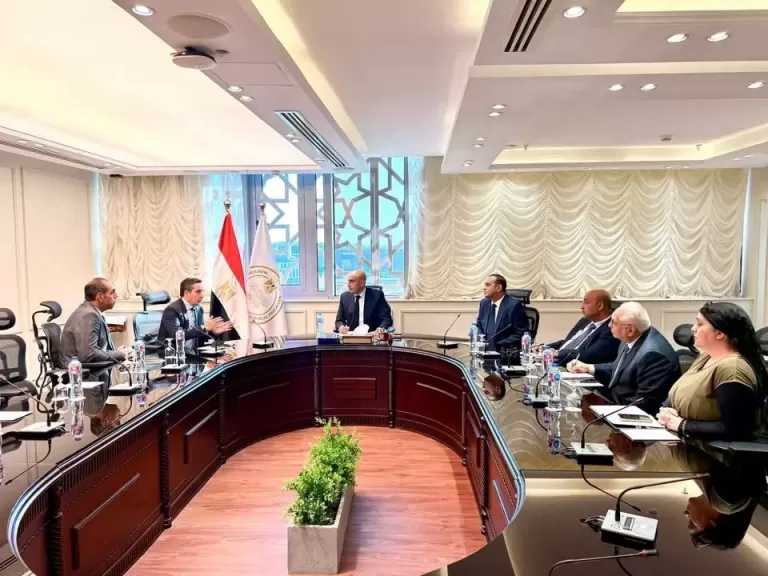 وزير التربية والتعليم يستقبل رئيس جامعة سلامنكة الإسبانية