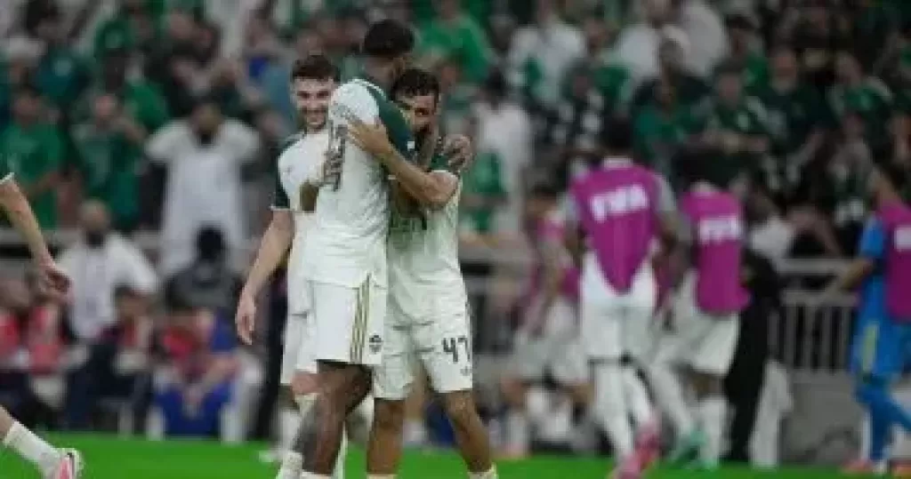 خط أحمر