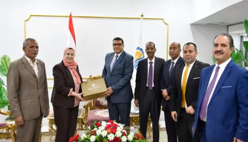 خط أحمر
