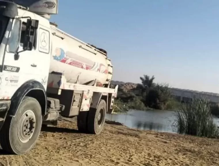 خط أحمر
